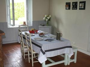 Maisons de vacances Gite Pre-Saint-Evroult, 3 pieces, 5 personnes - FR-1-581-3 : photos des chambres