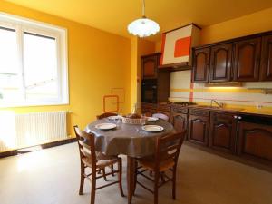 Maisons de vacances Gite Retournac, 3 pieces, 4 personnes - FR-1-582-248 : photos des chambres