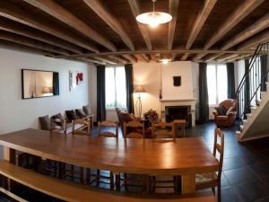 Maisons de vacances Gite Sigloy, 3 pieces, 6 personnes - FR-1-590-97 : photos des chambres