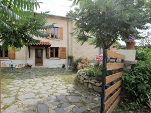 Maisons de vacances Gite Saint-Privat-du-Dragon, 4 pieces, 6 personnes - FR-1-582-31 : photos des chambres