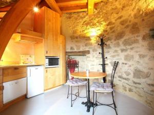 Maisons de vacances Gite Ally, 2 pieces, 2 personnes - FR-1-582-221 : photos des chambres