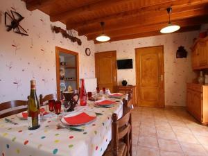 Maisons de vacances Gite Boisset, 4 pieces, 7 personnes - FR-1-582-256 : photos des chambres