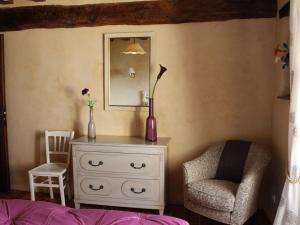 Maisons de vacances Gite Poinville, 4 pieces, 6 personnes - FR-1-581-16 : photos des chambres