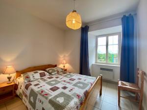 Maisons de vacances Gite Alleyrac, 4 pieces, 6 personnes - FR-1-582-66 : photos des chambres