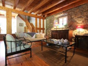 Maisons de vacances Gite Le Chambon-sur-Lignon, 4 pieces, 5 personnes - FR-1-582-137 : photos des chambres