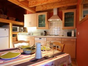 Maisons de vacances Gite Araules, 3 pieces, 4 personnes - FR-1-582-263 : photos des chambres