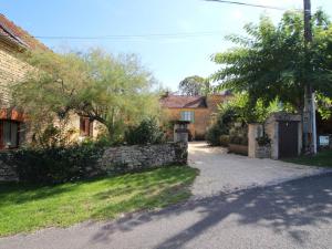 Maisons de vacances La Vieille Ferme: superbe complexe de 3 gites en pierre avec Piscine au coeur du Perigord Noir : photos des chambres