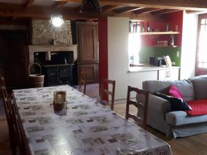 Maisons de vacances Gite Mauvages, 3 pieces, 6 personnes - FR-1-585-73 : photos des chambres