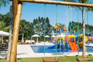 Resort&House,4 Quartos, 8 pessoas, Beach tenis, Bike, Golfe, Pesca, Ar, Wifi fibra, TV a cabo e Lareira