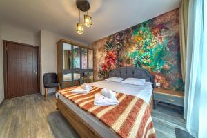 Colors of Nature in Stylish Flat in Pamporovo