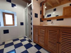 Maisons de vacances Gite Riotord, 5 pieces, 9 personnes - FR-1-582-292 : photos des chambres