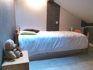 Maisons de vacances Maison avec piscine privee et jardin a 5 min du Puy-en-Velay, ideale pour decouvrir la Haute-Loire - FR-1-582-320 : photos des chambres