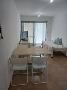 Carlos Paz_ playas de oro-frente al río San antonio - Villa Independencia