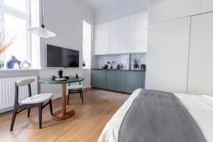 LION apartments - Premium STUDIO with BALCONY