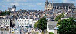 Hotels Kyriad Prestige Vannes Centre-Palais des Arts : photos des chambres