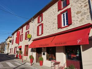 Hotels Logis Hotel Restaurant LA BARGUILLERE : photos des chambres