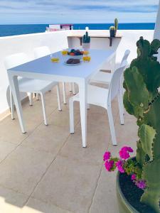 BAHIA LA SANTA APARTMENTS LANZAROTE