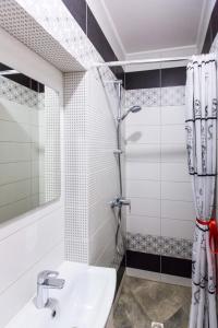 Apartment on Staroyevreyska 26