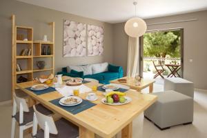Deluxe One Bedroom Family Apartment (2 Adults + 2 Children)