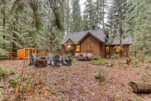 Campfire Cabin on the River