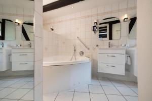 Hotels Hotel Restaurant Le Marechal - Teritoria : photos des chambres