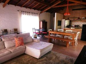 Casa LINDA TÉRREA e SUPER ACONCHEGANTE 3 Suítes