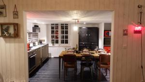 Appartements St Malo Intra-muros duplex 2 chambres Wifi haut debit a 3 min des plages : photos des chambres