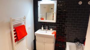 Appartements St Malo Intra-muros duplex 2 chambres Wifi haut debit a 3 min des plages : photos des chambres