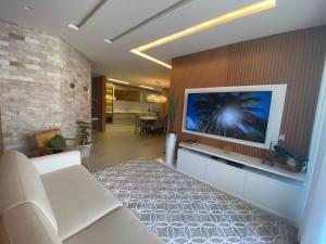 Apartamento maravilhoso com piscina e vista mar Mirante Home Club