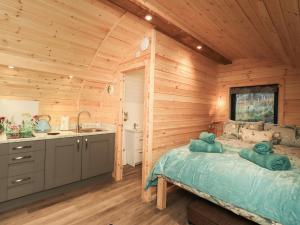 Jenny - Crossgate Luxury Glamping