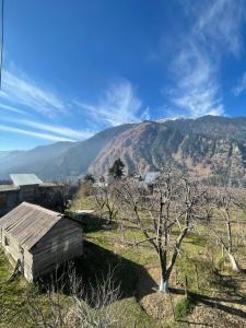 Sarthak Home Stay, Beautiful Valley view of Mountain