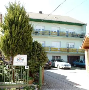 Károly Vendégház - 赫维兹