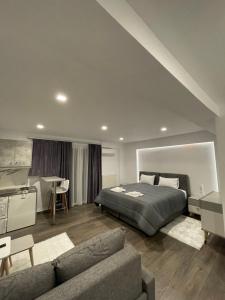 Varvitsiotis Studios