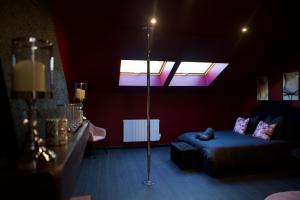 Appartements PARENTHESE LOVE - Amour & Tentation Suite Balneo SPA Proche Orly-Paris : photos des chambres