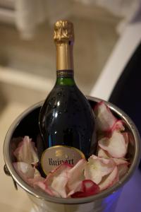 Appartements PARENTHESE LOVE - Bali Mon Amour Suite Balneo SPA Proche Orly-Paris : photos des chambres