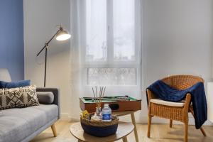 Appartements Bee Home Metro 7 + RER C + Easy Check-in + Parking : photos des chambres