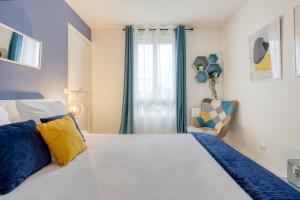 Appartements Bee Home Metro 7 + RER C + Easy Check-in + Parking : photos des chambres