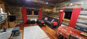 Pahtaja Chalet