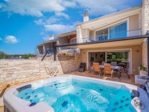 Villa Bobos place with Jacuzzi and Sauna 46D 