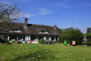 Maisons de vacances Belle Longere normande, cheminee et jardin arbore : photos des chambres