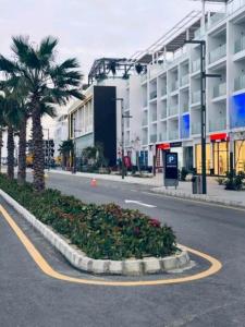 شاليه فندقي أرضي بحديقه خاصه في منتجع بورتوسعيد