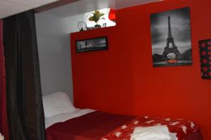 Gracies Fallsview Getaway