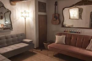 THE BLUE HOUSE OF THE COSTA BRAVA Arlet s corner