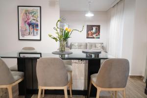 Larissa Downtown Apartment With Parking