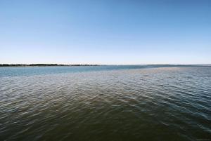 Harbour Island 403L condo