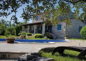 Villa Slivari - 4hvězdičkové hotely ve městě Žminj