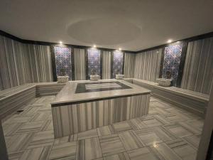 Le Luxe Suites Hotel