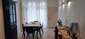 Maisons de vacances La maison de Marie, maison de ville 4 personnes, option chambre patio 2 pers supp : photos des chambres