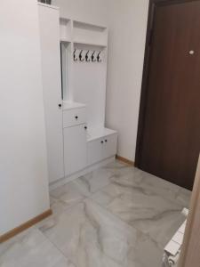 new apartment near city center with free parking