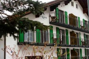 Chalet Antoine serviced Apartments by Mirabeau